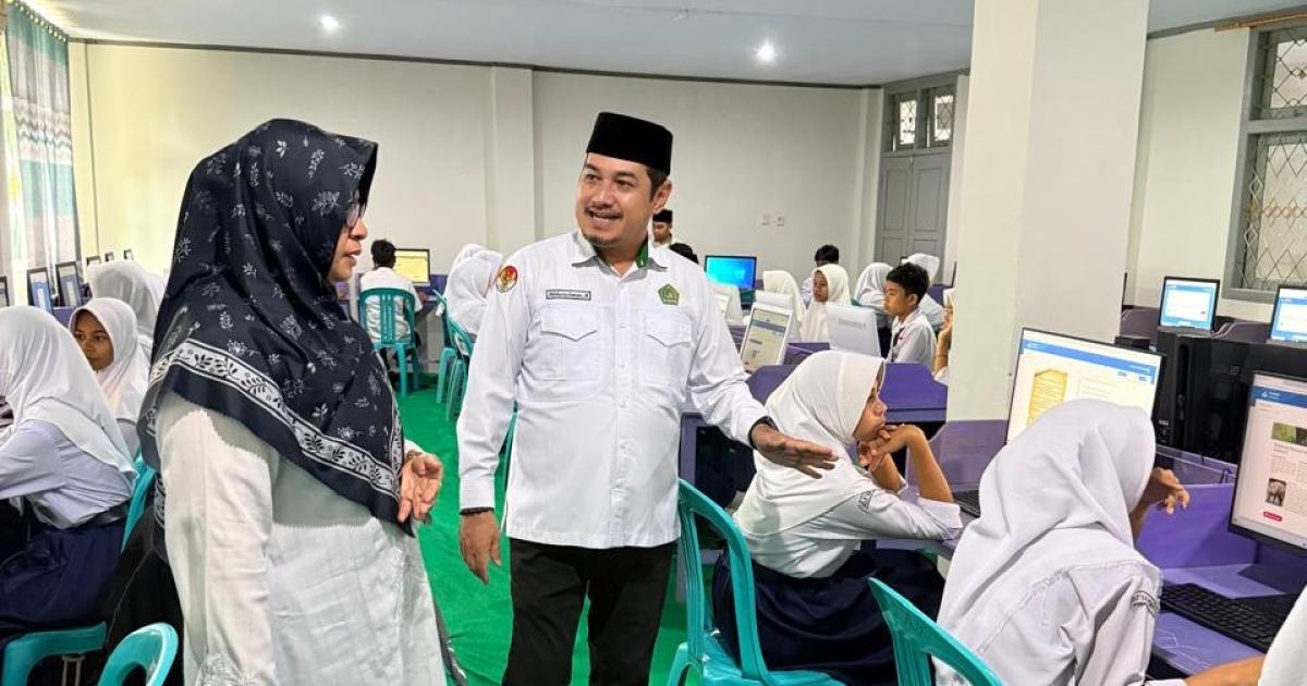 Kakankemenag Morotai Pantau Simulasi TKA di MTsN 1, Pastikan Kesiapan Infrastruktur dan Siswa