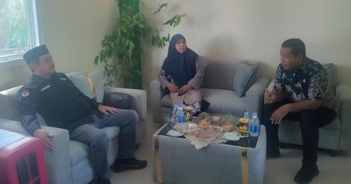 Kakankemenag Morotai Pantau Pelaksanaan TKA di MIN 2 Morotai
